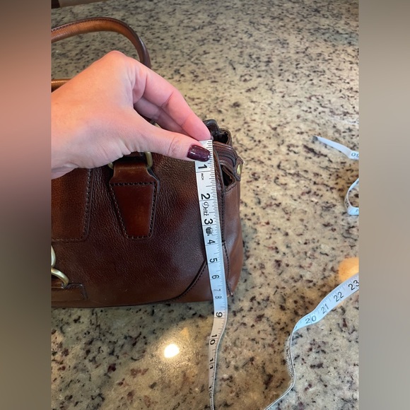 Circa 2000s Wilson’s leather brown satchel - Picture 6 of 9